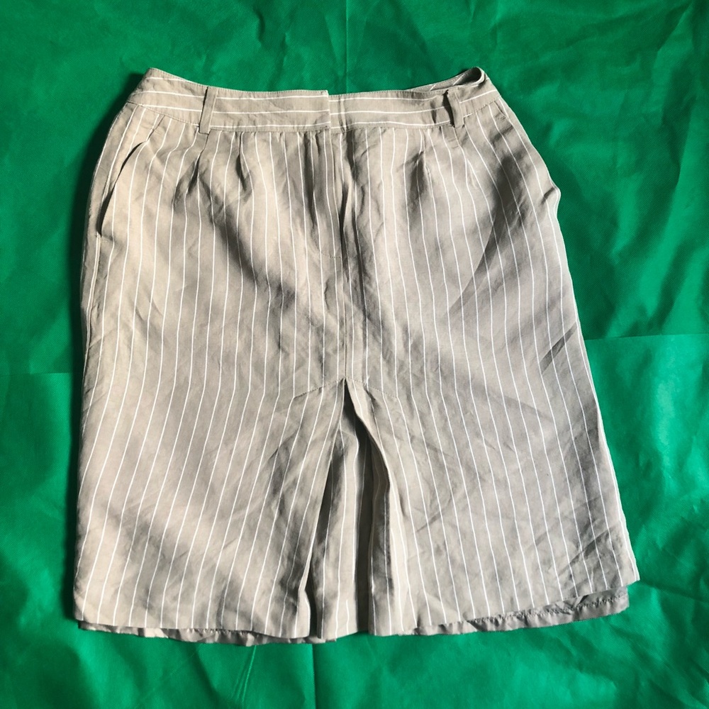 Size 8 Beige And White Pinstripe Pencil Skirt